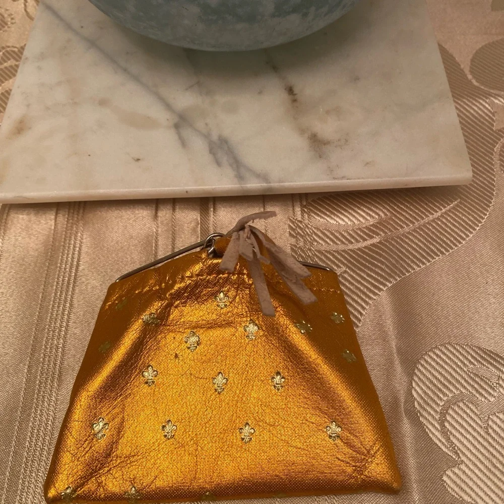Firenze triangular leather coin purse - Picture 5 of 5